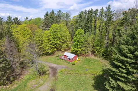 1176 Cross Road Strafford VT 05070