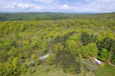 1176 Cross Road Strafford VT 05070