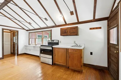 1176 Cross Road Strafford VT 05070