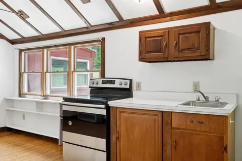 1176 Cross Road Strafford VT 05070
