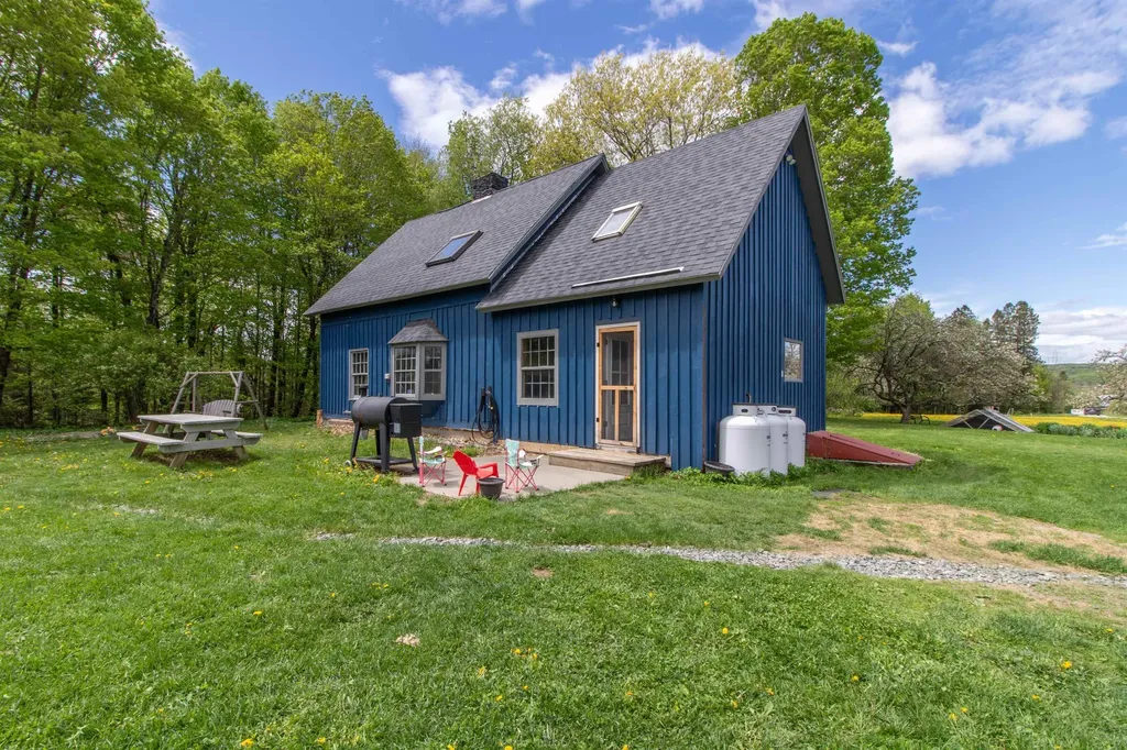 174 Andrews Road Holland VT 05830