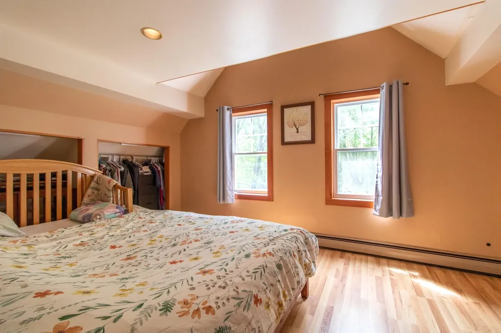 174 Andrews Road Holland VT 05830