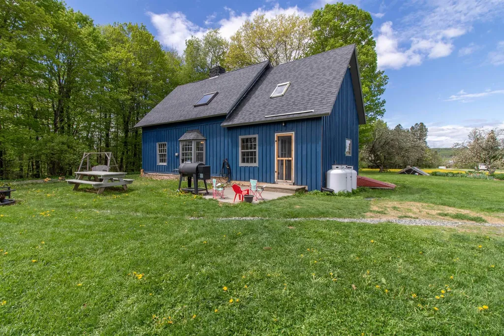 174 Andrews Road Holland VT 05830