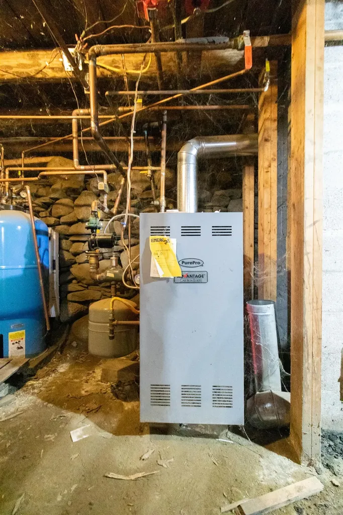 174 Andrews Road Holland VT 05830