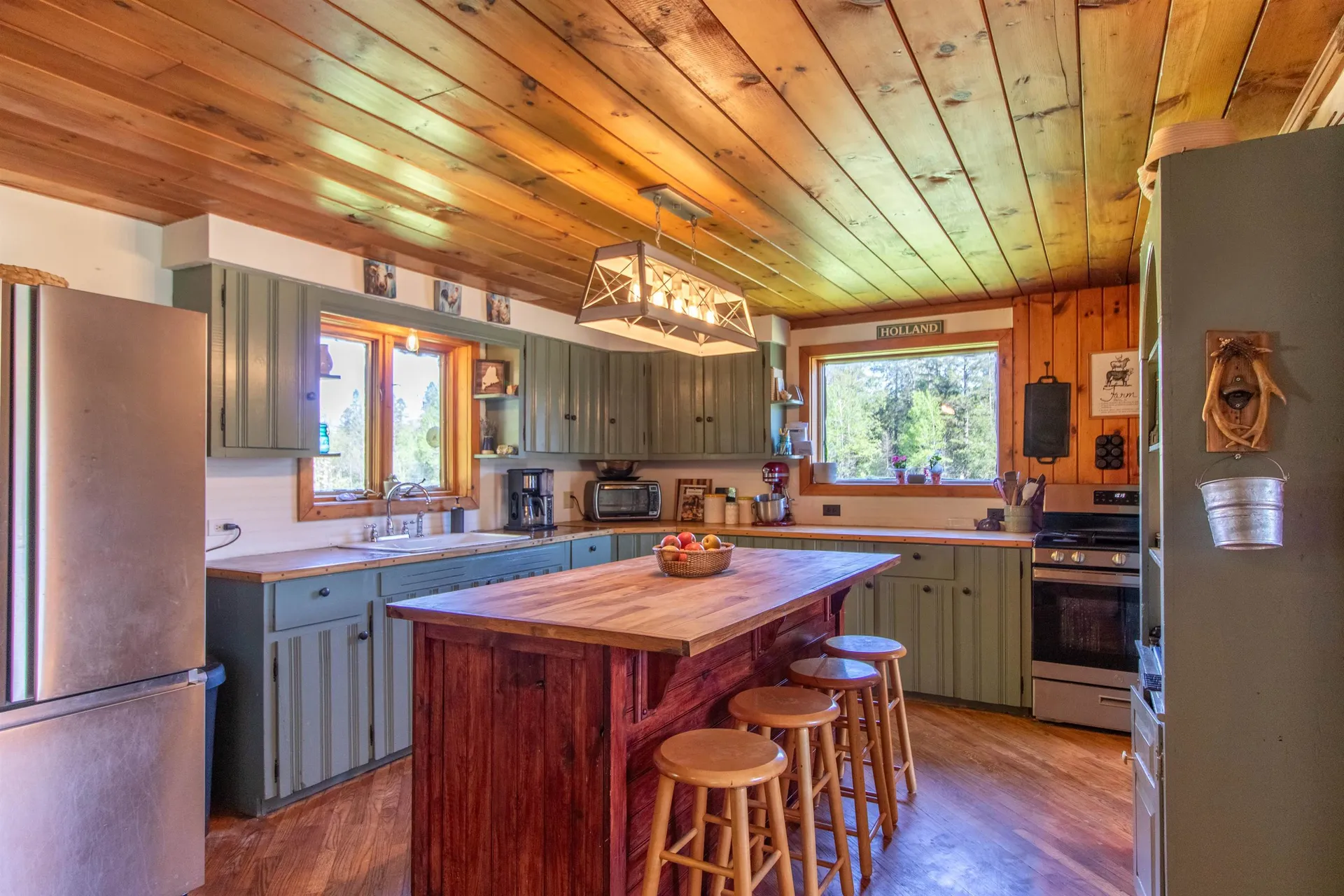 174 Andrews Road Holland VT 05830