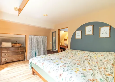 174 Andrews Road Holland VT 05830