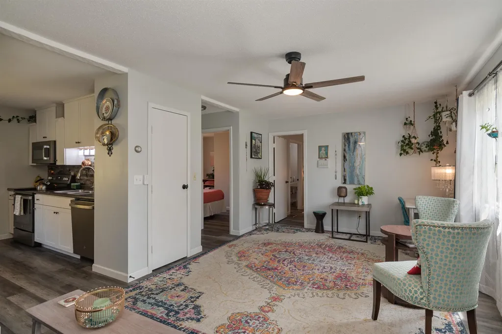 71 Scottsdale Road Newport City VT 05855