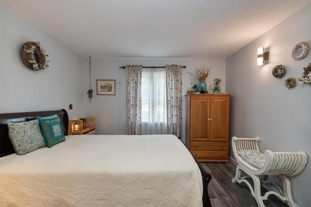 71 Scottsdale Road Newport City VT 05855