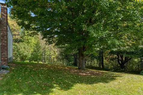 71 Scottsdale Road Newport City VT 05855