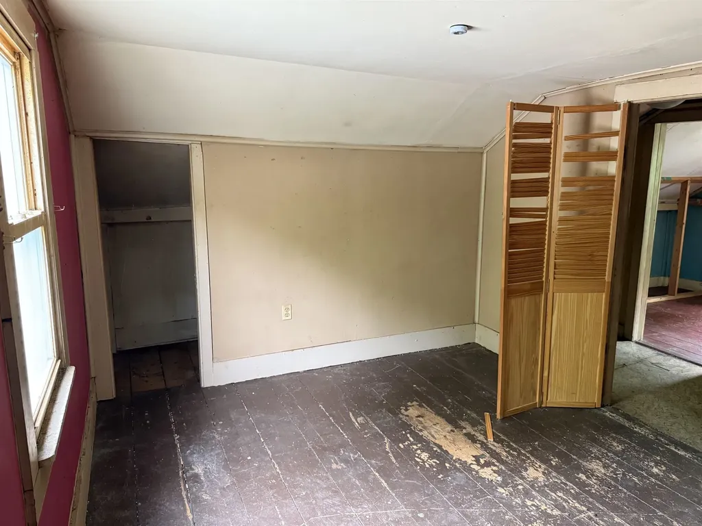 858 Vt Route 9 Woodford VT 05201