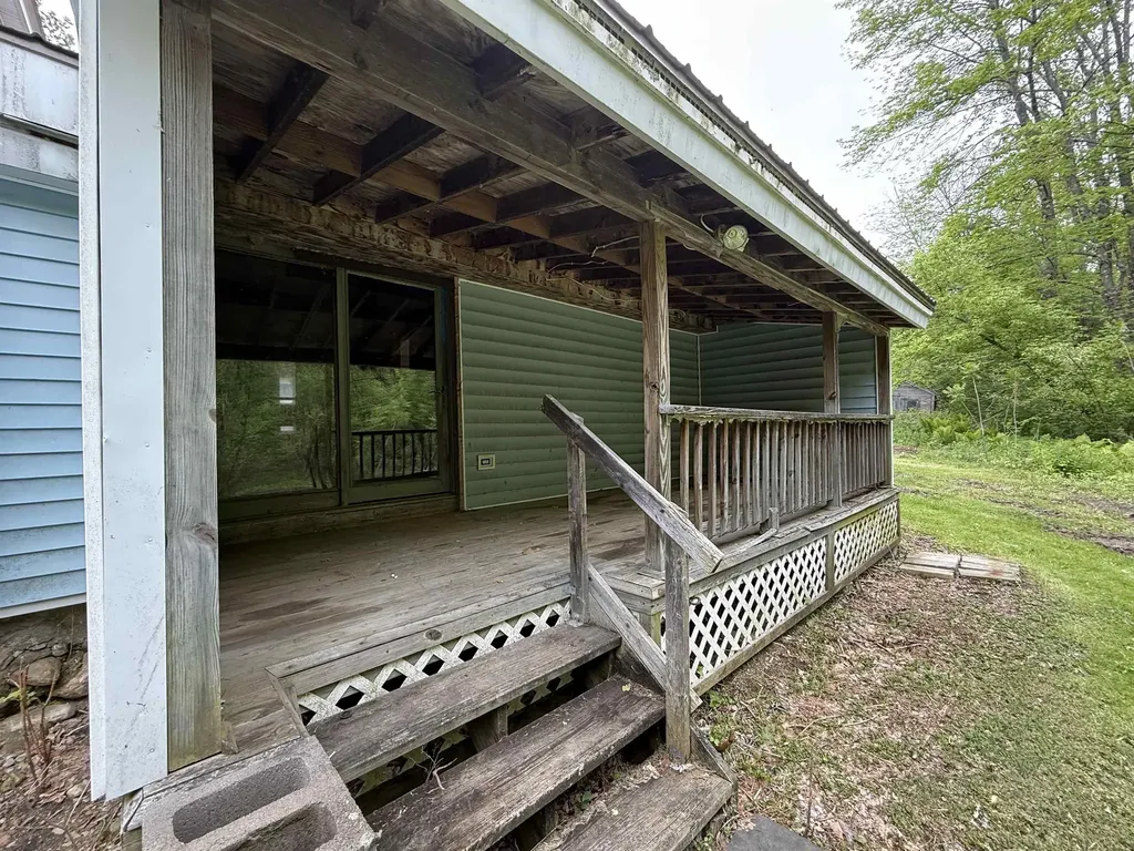 858 Vt Route 9 Woodford VT 05201