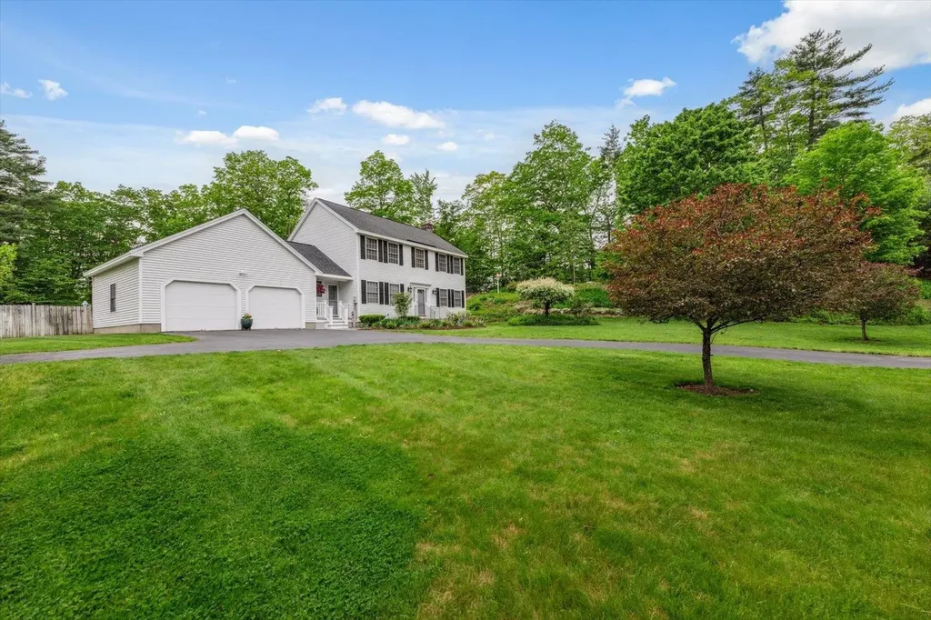 2 Cortland Road Milford NH 03055