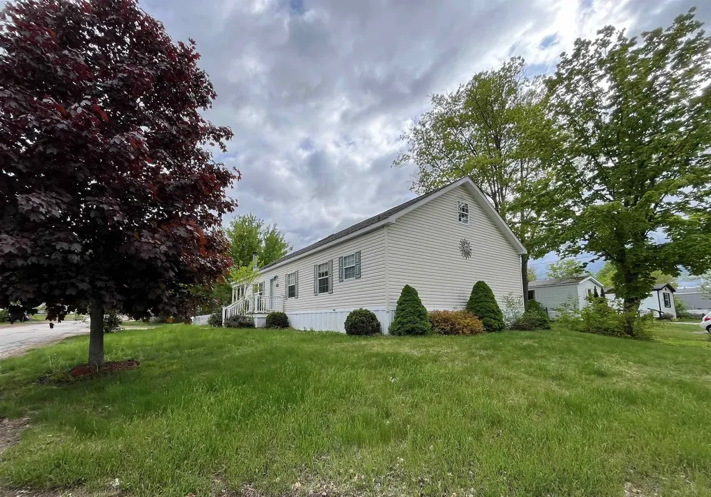 11 Firelite Road Conway NH 03818