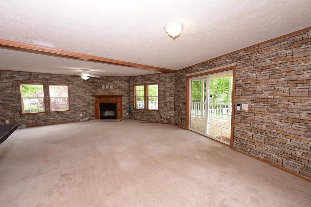 11 Firelite Road Conway NH 03818