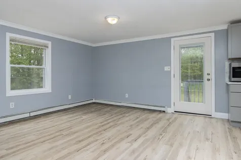240 Leda Avenue Manchester NH 03104-4158