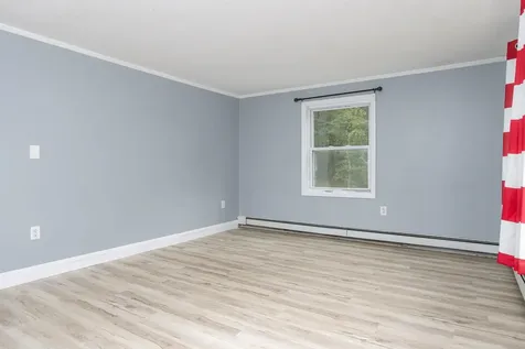 240 Leda Avenue Manchester NH 03104-4158
