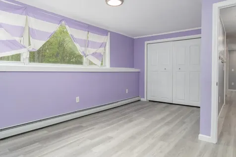 240 Leda Avenue Manchester NH 03104-4158
