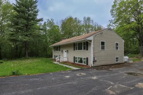 240 Leda Avenue Manchester NH 03104-4158