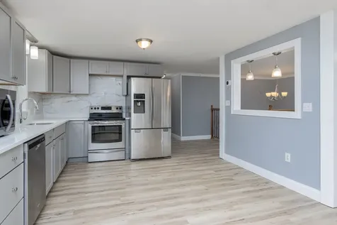 240 Leda Avenue Manchester NH 03104-4158