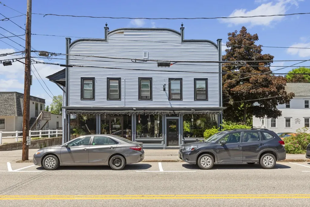 20 Washington Street Conway NH 03818-6042