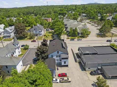 20 Washington Street Conway NH 03818-6042