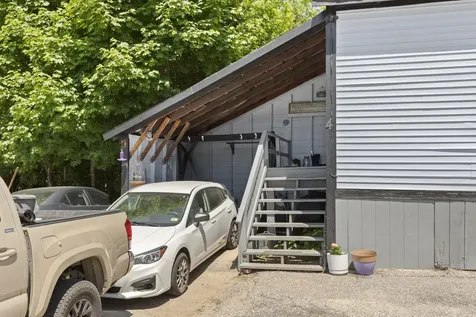 20 Washington Street Conway NH 03818-6042