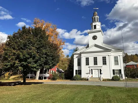 9 North Common Chelsea VT 05038