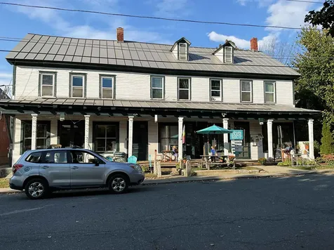 9 North Common Chelsea VT 05038