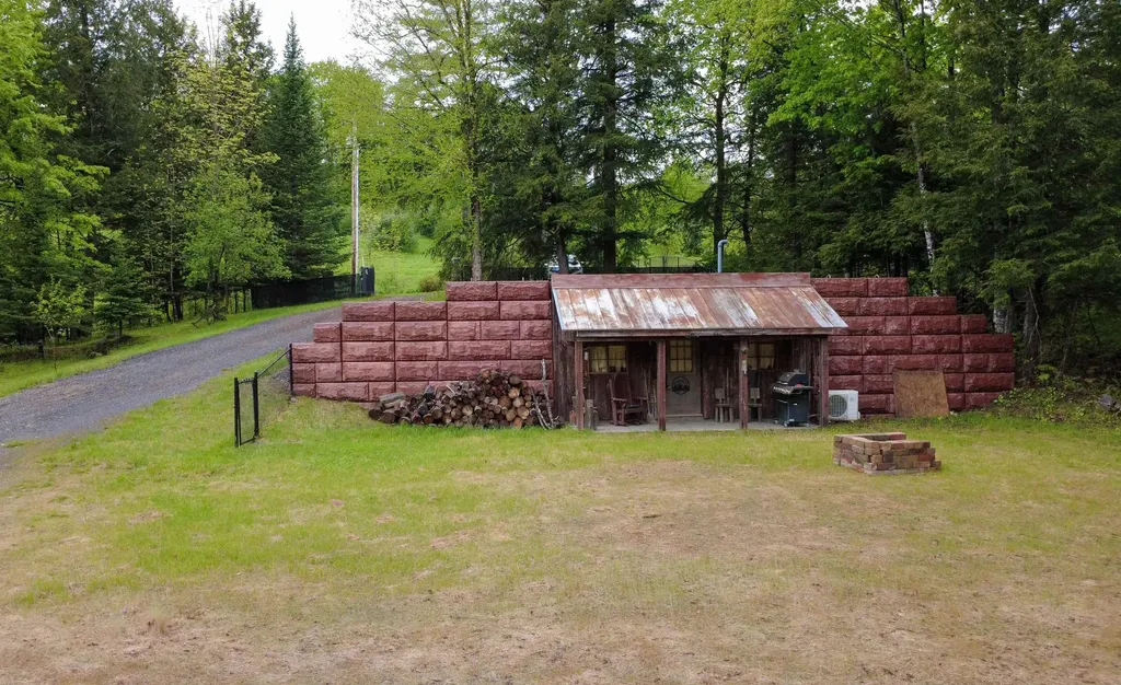 364 Spaulding Road St. Johnsbury VT 05819