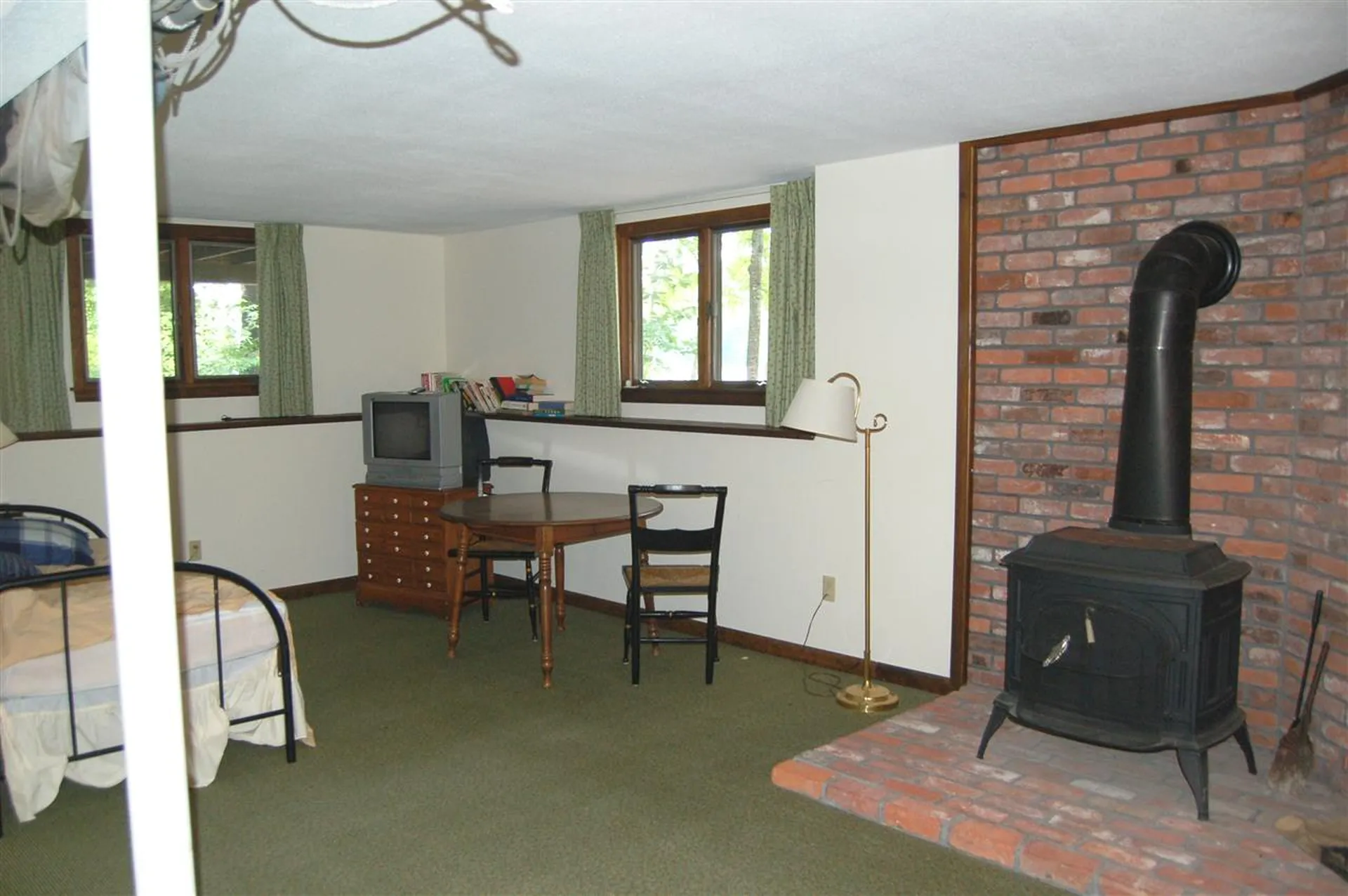 18 Island View Grantham NH 03753