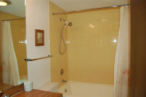 18 Island View Grantham NH 03753