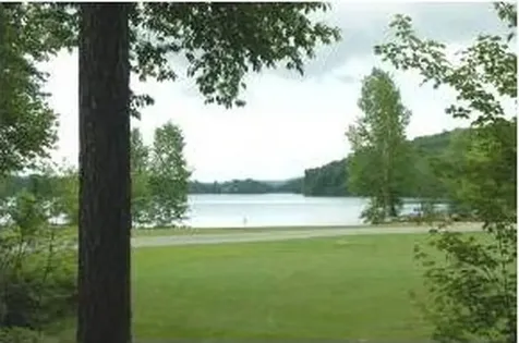 18 Island View Grantham NH 03753