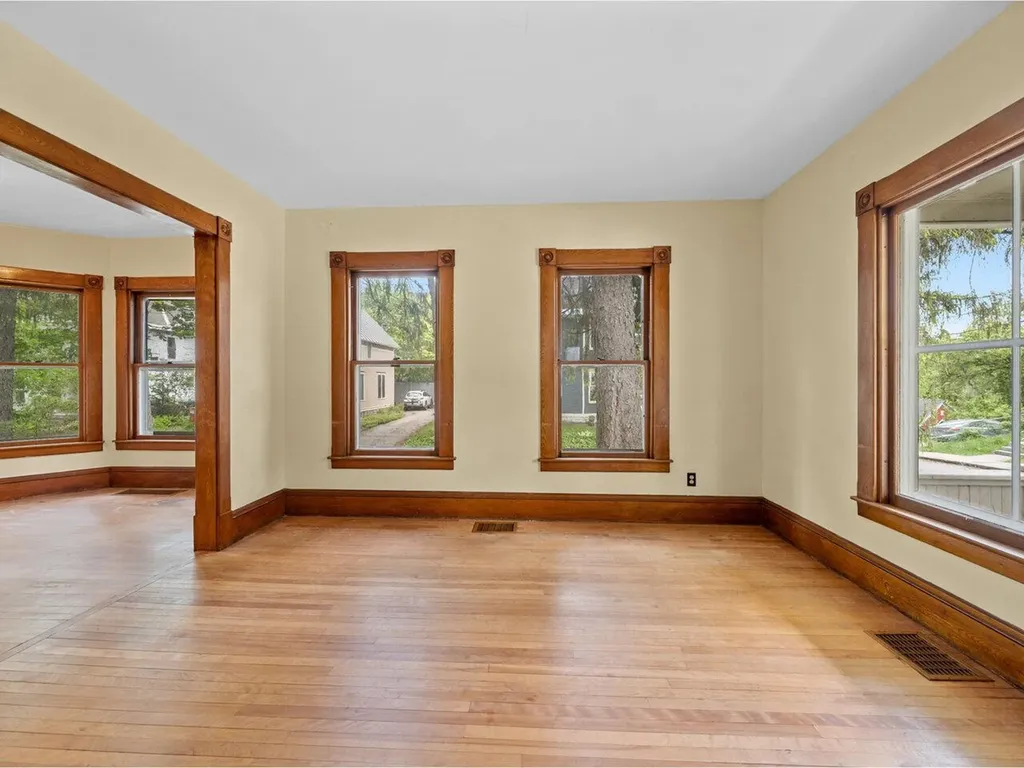 27 Ridge Street Montpelier VT 05602