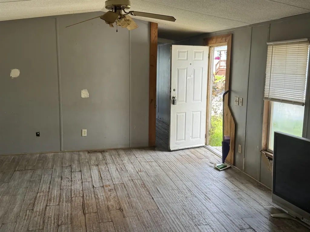 3 Gateway Drive Hinsdale NH 03451