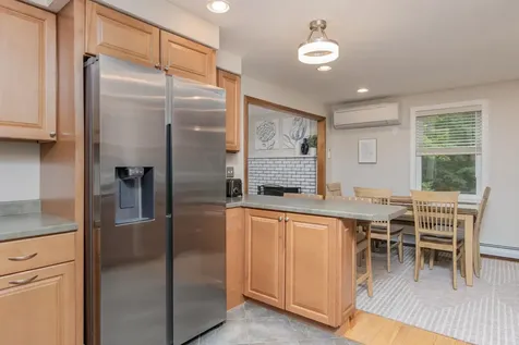 27 Grafton Drive Bedford NH 03110