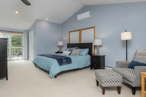 27 Grafton Drive Bedford NH 03110