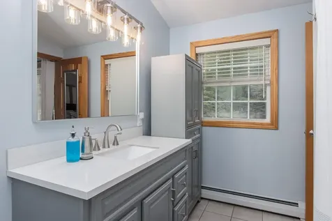 27 Grafton Drive Bedford NH 03110