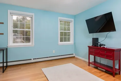 27 Grafton Drive Bedford NH 03110