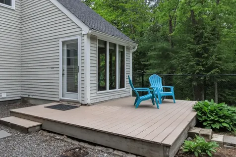 27 Grafton Drive Bedford NH 03110