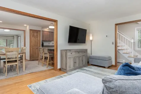 27 Grafton Drive Bedford NH 03110