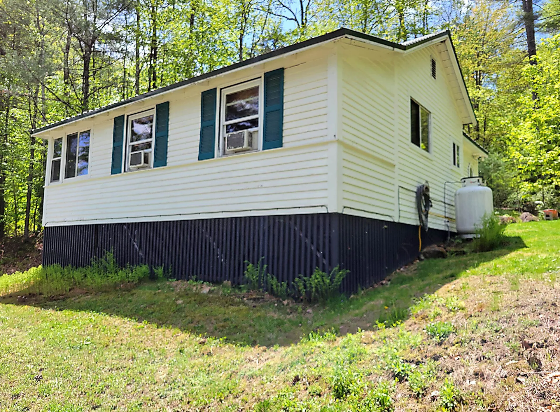 26 Holiday Drive Gilmanton NH 03237