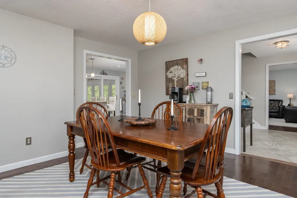 5 Heidi Lane Bow NH 03304