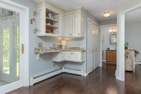 5 Heidi Lane Bow NH 03304