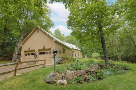 16 Miller Lane Newfane VT 05345