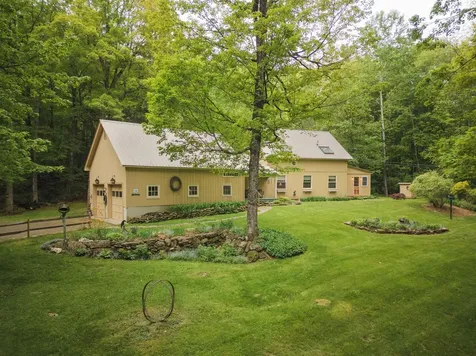 16 Miller Lane Newfane VT 05345