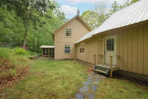 16 Miller Lane Newfane VT 05345