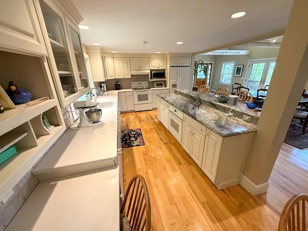 14 Maries Way Lebanon NH 03766