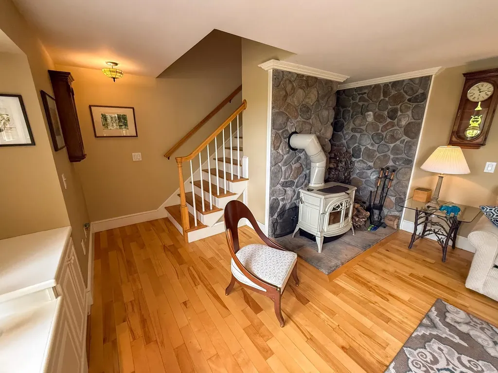 14 Maries Way Lebanon NH 03766