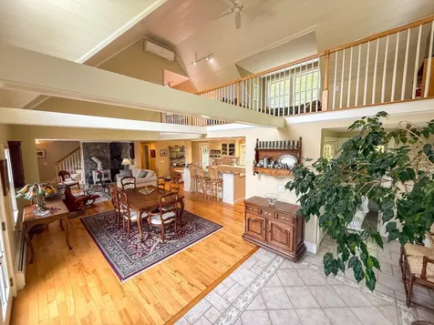 14 Maries Way Lebanon NH 03766