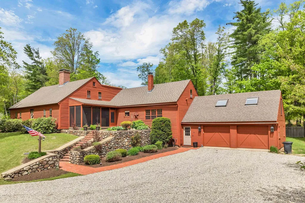 74 Bartlett Road Barnstead NH 03225